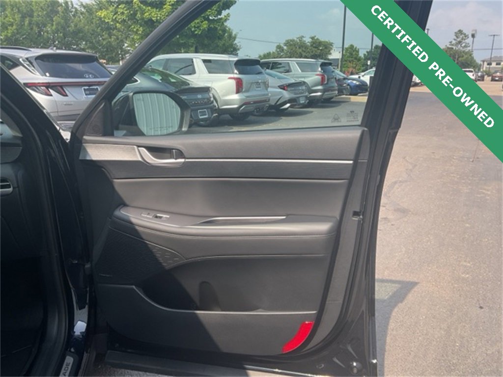 Used 2024 Hyundai Palisade Limited image 13