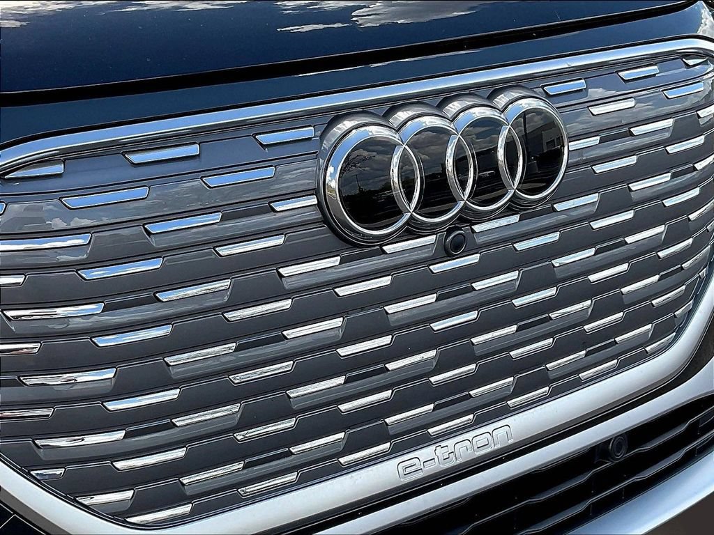 Used 2024 Audi Q4 e-tron Premium Plus w/ Premium Plus AWD/4WD image 33
