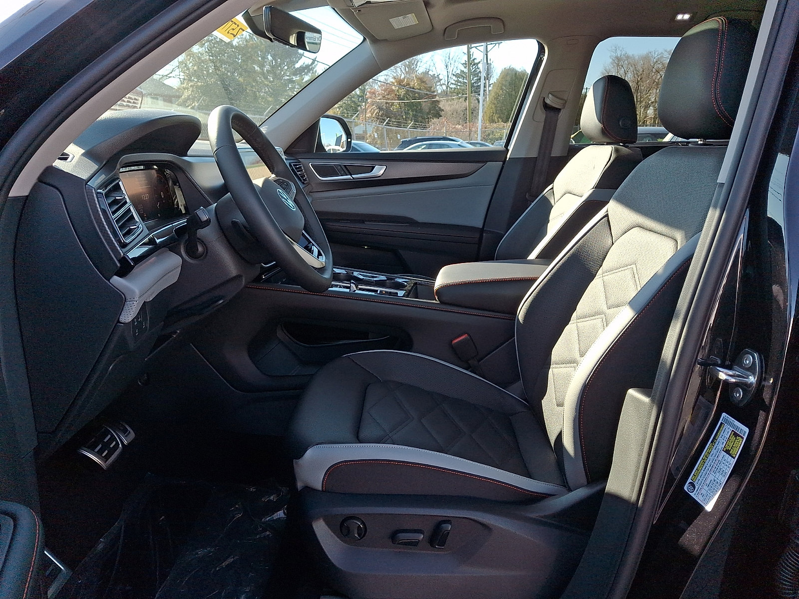 New 2026 Volkswagen Atlas Peak Edition image 10