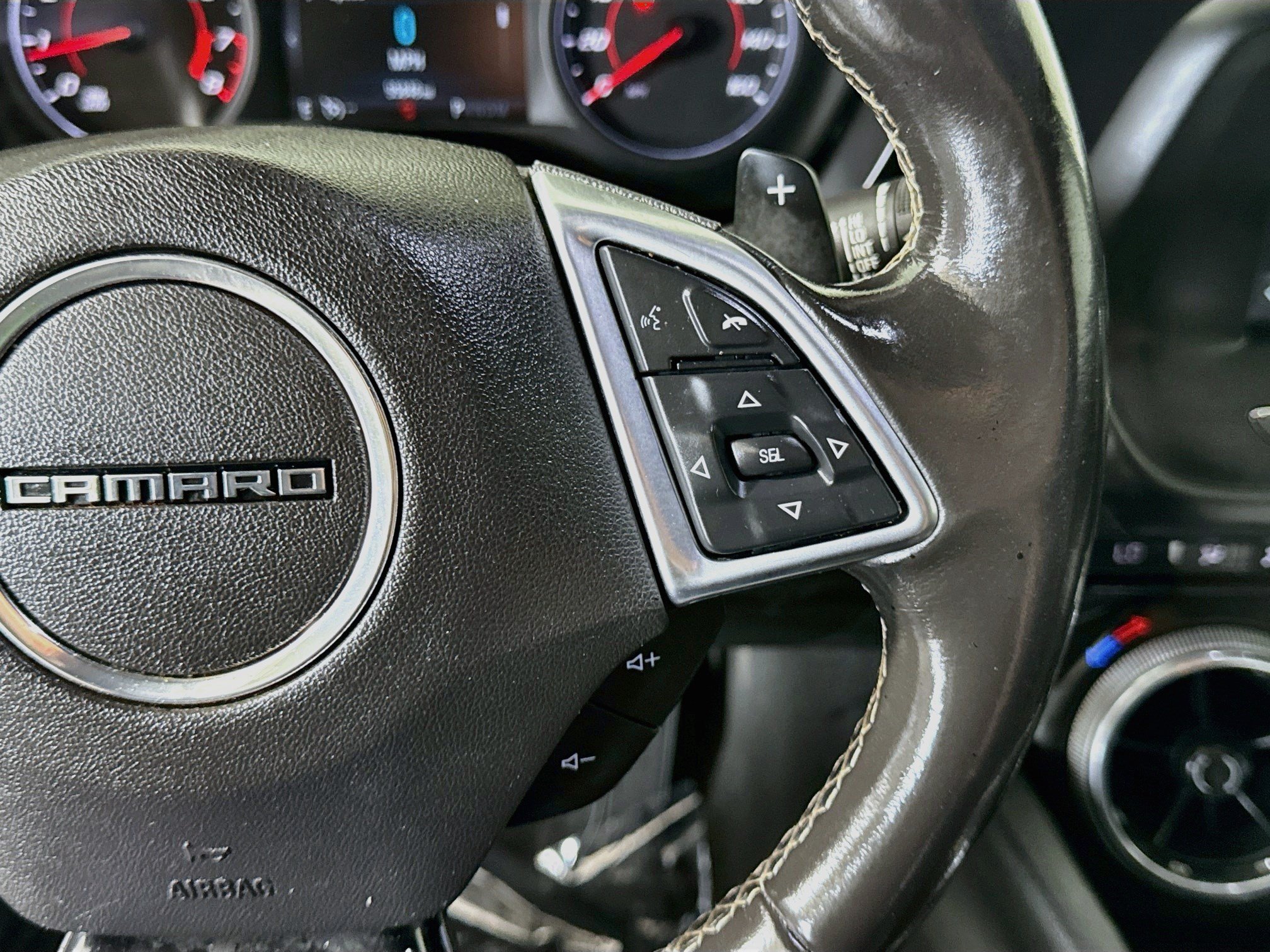 Used 2017 Chevrolet Camaro LT RWD image 15