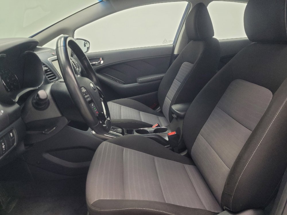 Used 2018 Kia Forte S image 17