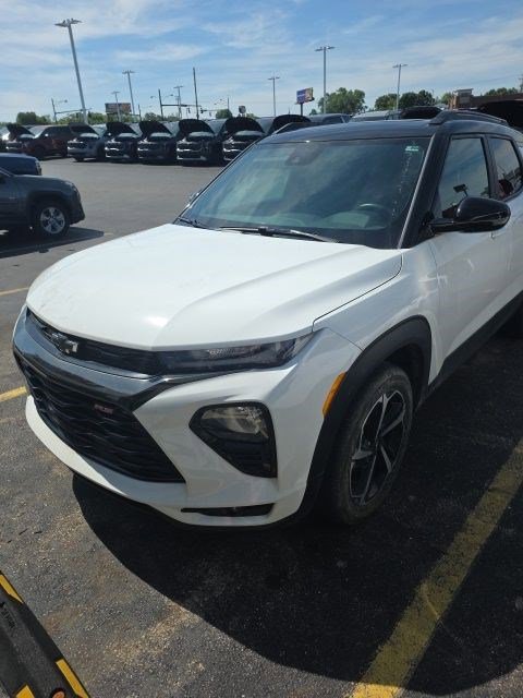 Used 2023 Chevrolet TrailBlazer RS w/ Sun and Liftgate Package AWD/4WD image 10