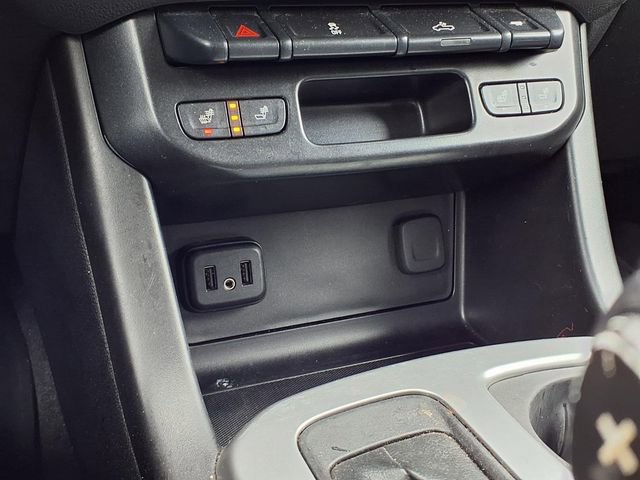 Used 2020 Chevrolet Colorado LT w/ LT Convenience Package image 13