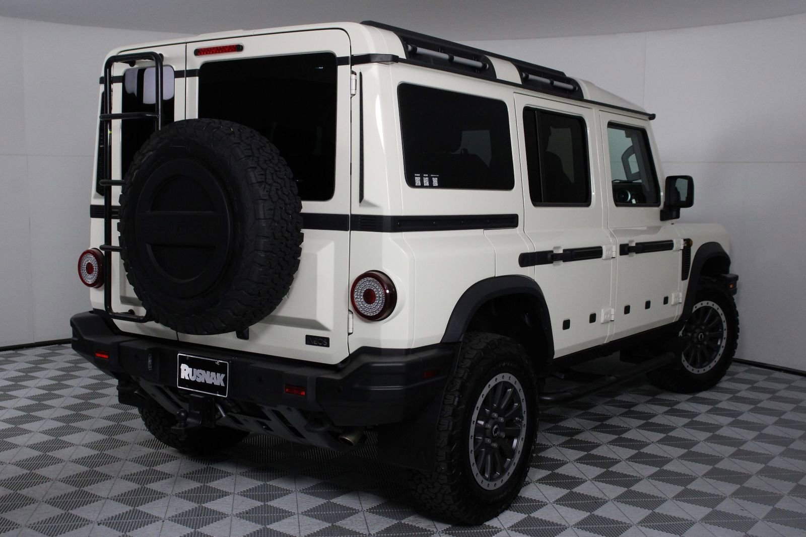 Used 2025 INEOS Grenadier Fieldmaster Edition image 6