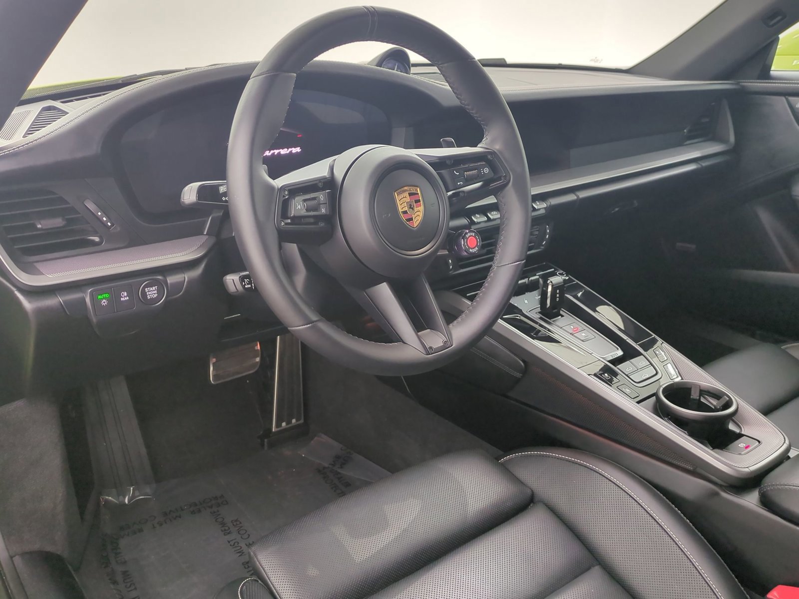 Certified 2025 Porsche 911 Carrera RWD image 4