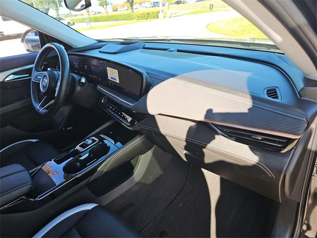 Used 2024 Buick Envision Sport Touring image 28