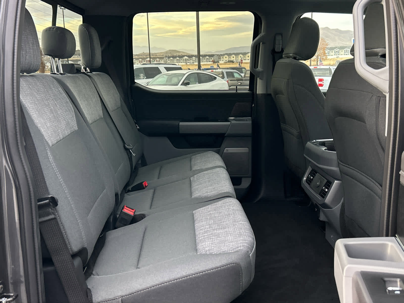 New 2026 Ford F350 XLT w/ XLT Premium Package AWD/4WD image 23