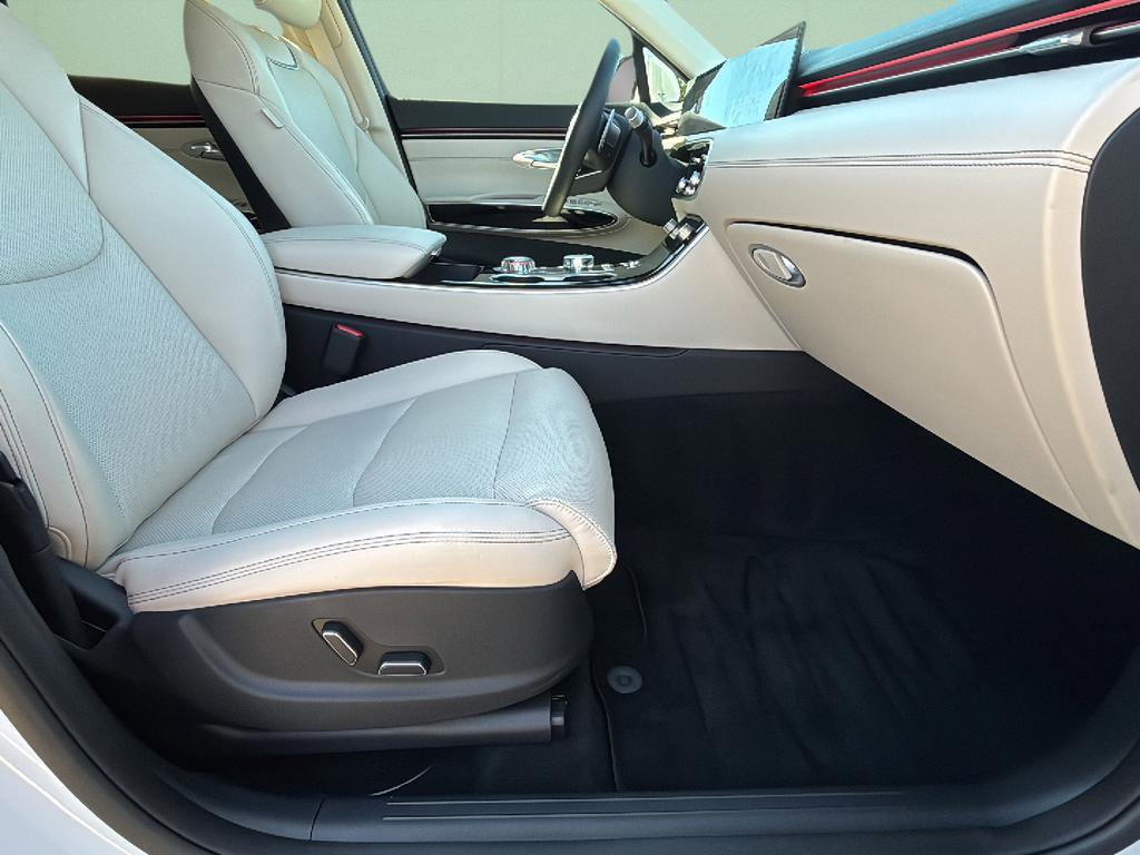 Certified 2026 Genesis GV70 2.5T image 39