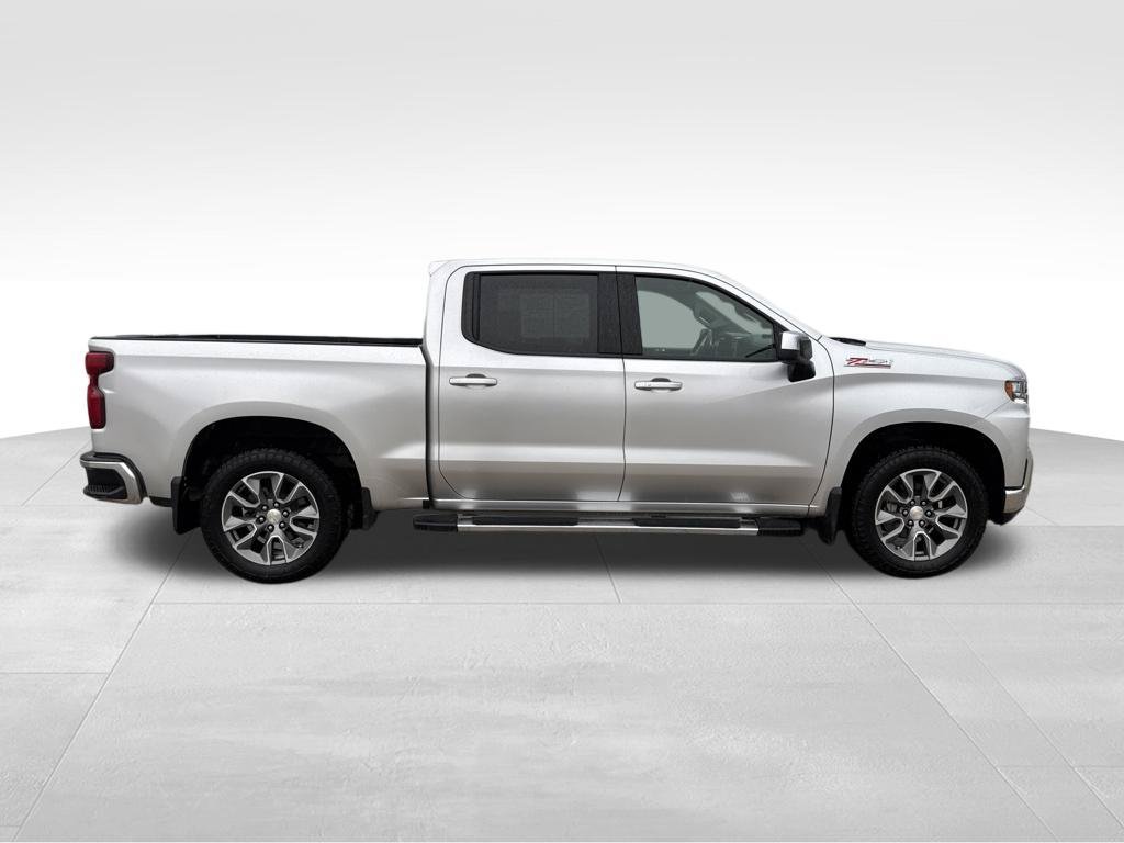 Used 2022 Chevrolet Silverado 1500 LT w/ Z71 Off-Road Package AWD/4WD image 5