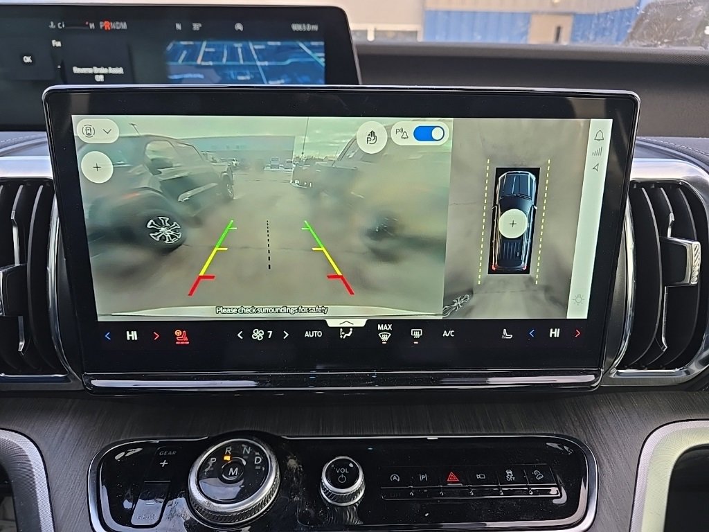 Used 2025 Ford Expedition Platinum w/ Platinum Ultimate Package image 35