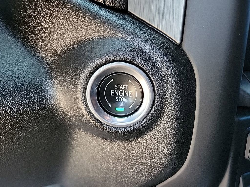 Used 2021 GMC Sierra 2500 Denali w/ Denali Ultimate Package image 18