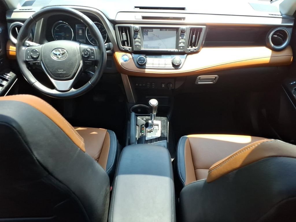 Used 2016 Toyota RAV4 Limited AWD/4WD image 13