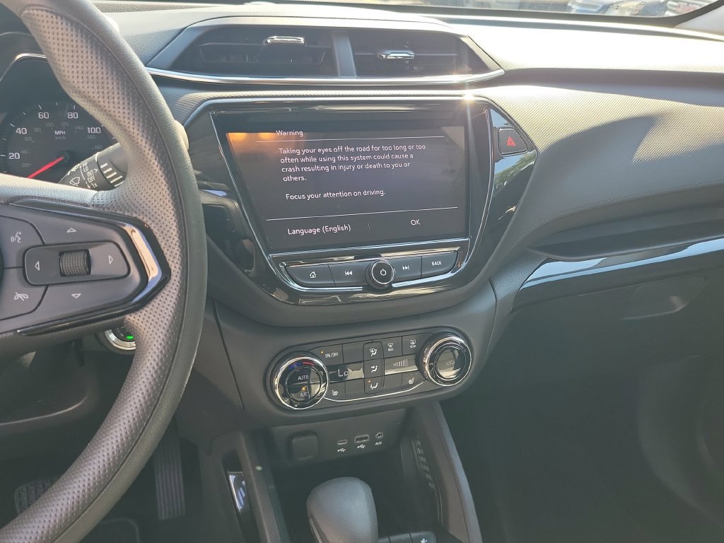 Used 2022 Chevrolet TrailBlazer LT w/ Convenience Package FWD image 32
