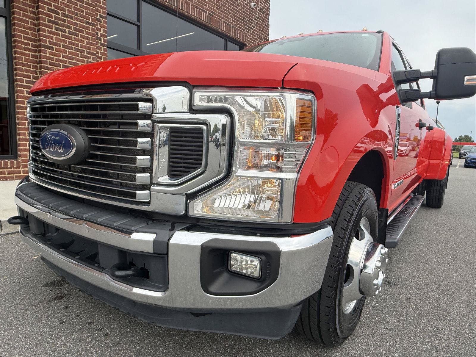 Used 2021 Ford F350 XLT w/ XLT Value Package RWD image 28
