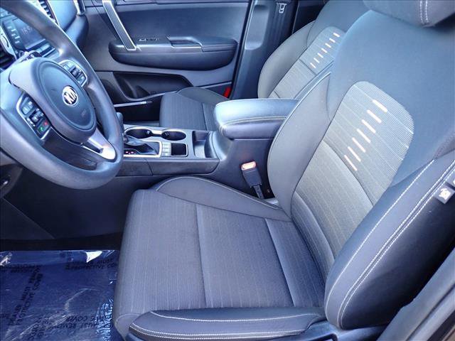 Used 2018 Kia Sportage LX AWD/4WD image 11