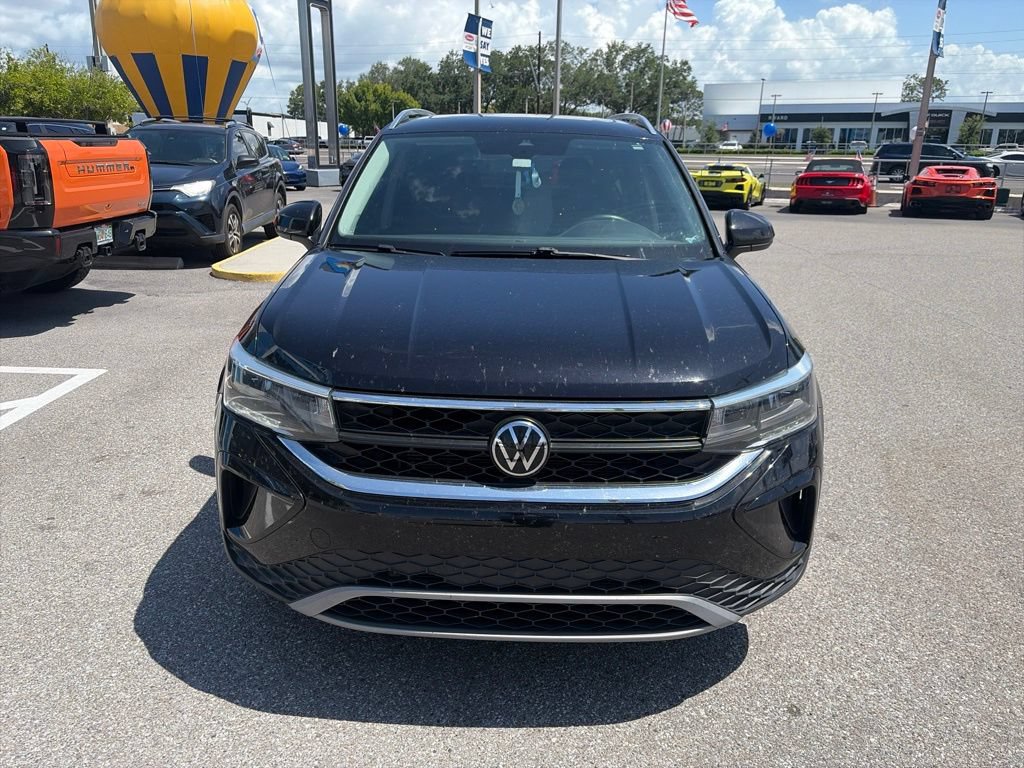 Used 2023 Volkswagen Taos SE FWD image 3
