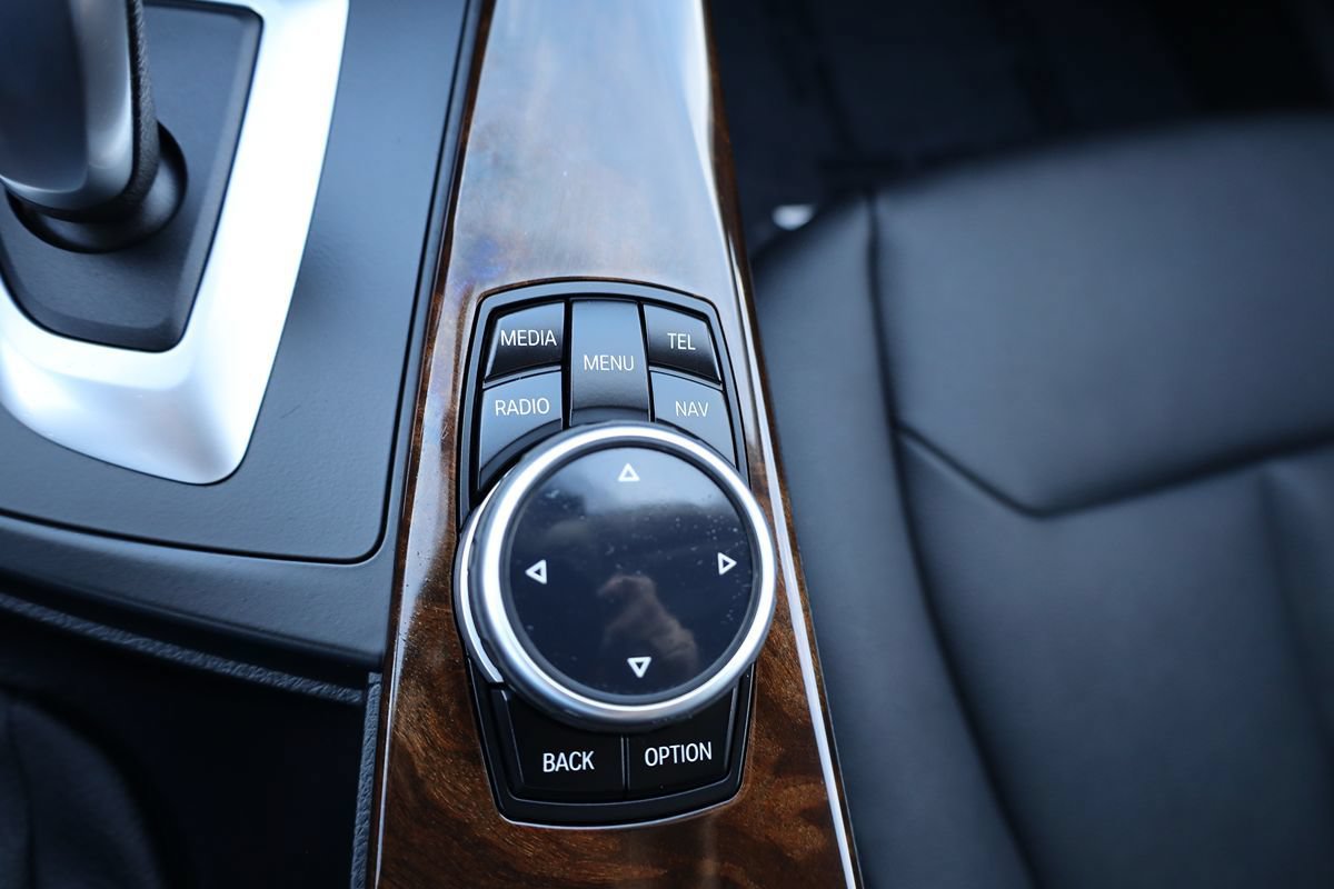Used 2015 BMW 328i Sedan RWD image 28