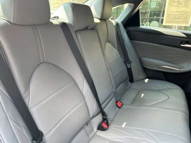 Used 2019 Toyota Avalon Limited w/ Advanced Safety Package FWD image 29