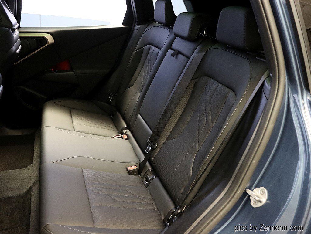 Used 2025 BMW X3 xDrive30i w/ Premium Package image 11