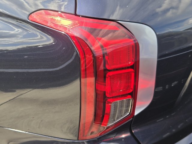 Used 2023 Hyundai Palisade Limited FWD image 7
