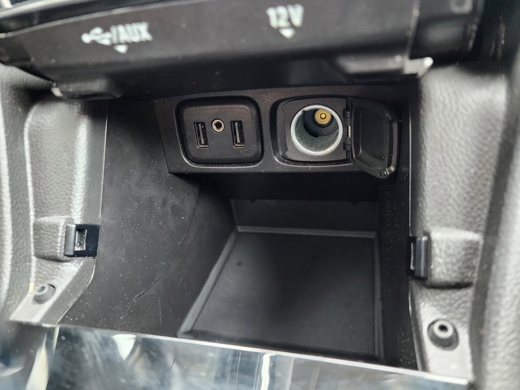 Used 2021 Buick Encore Preferred image 36