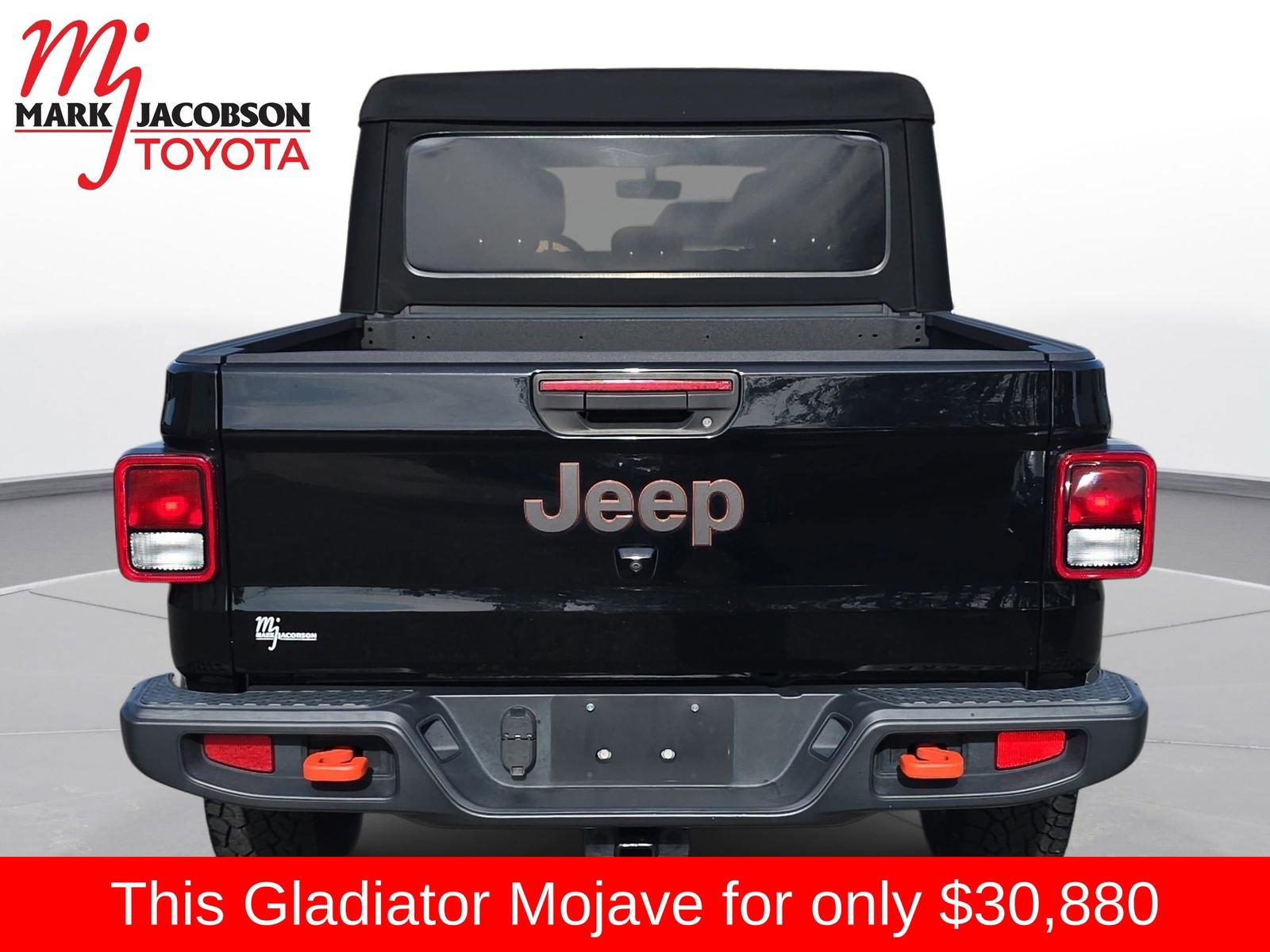 Used 2022 Jeep Gladiator Mojave w/ Cold Weather Group image 13