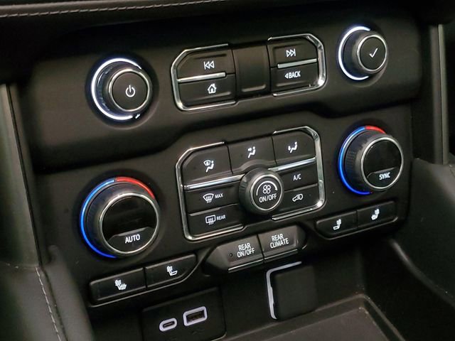 Used 2023 Chevrolet Tahoe Z71 w/ Off-Road Capability Package image 23