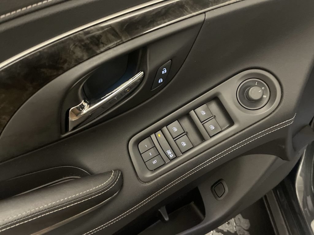 Used 2014 Buick LaCrosse Leather FWD image 18