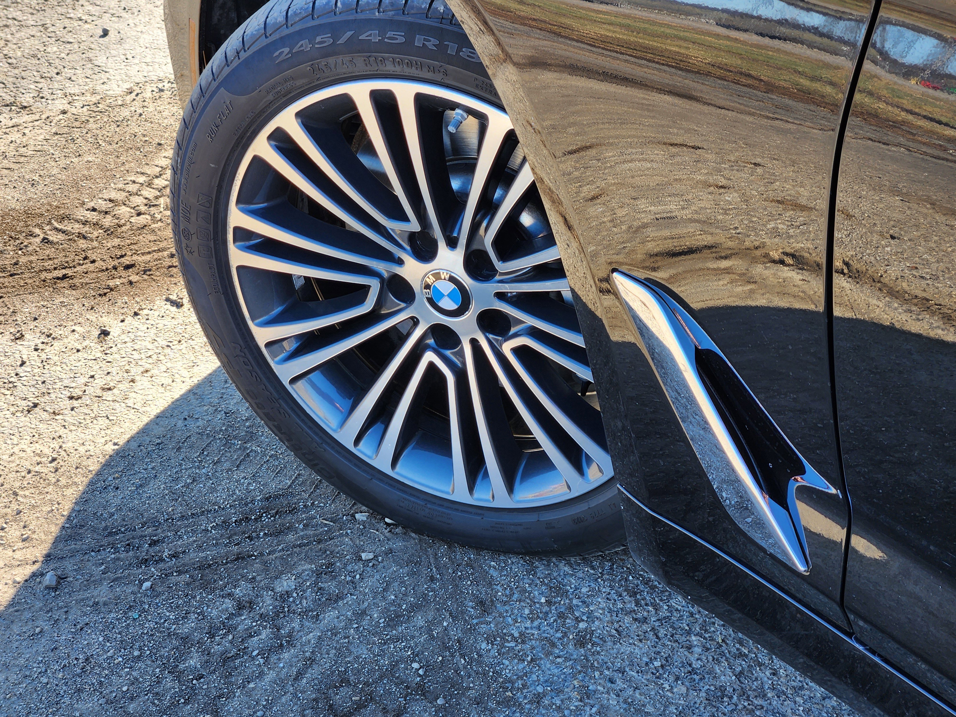 Used 2017 BMW 530i xDrive image 19