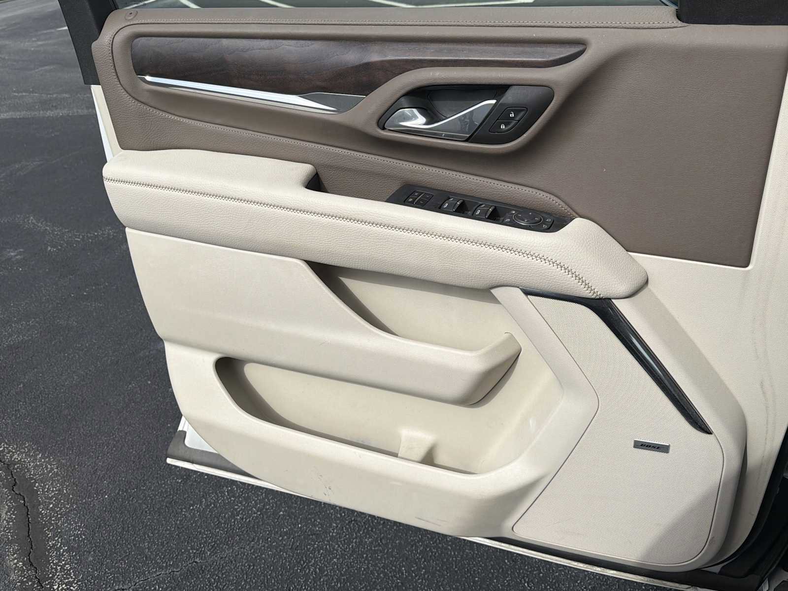 Used 2024 GMC Yukon Denali w/ Denali Reserve Package image 17