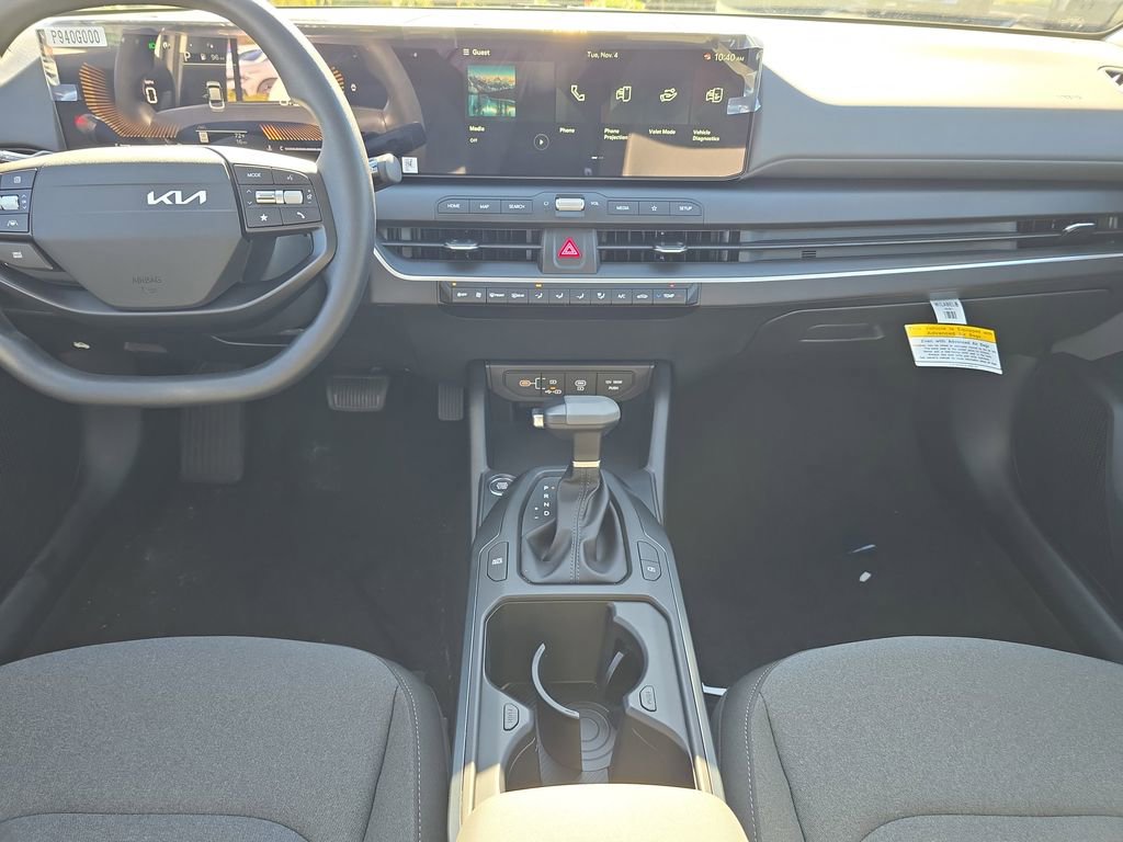 New 2025 Kia K4 LXS image 16