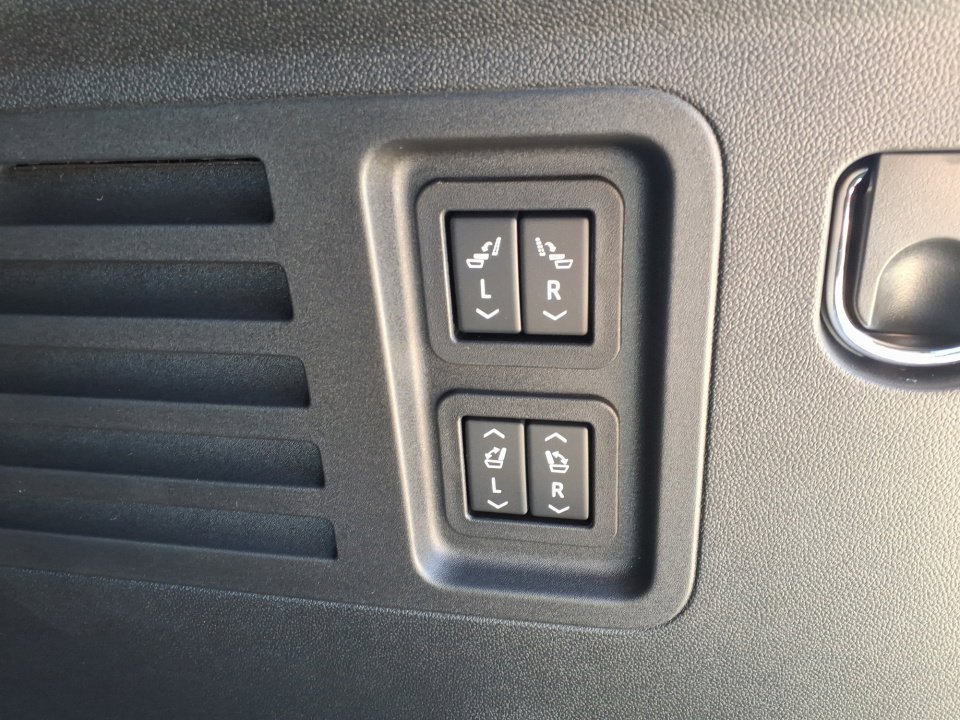 New 2026 Buick Enclave Preferred w/ Power Package image 11