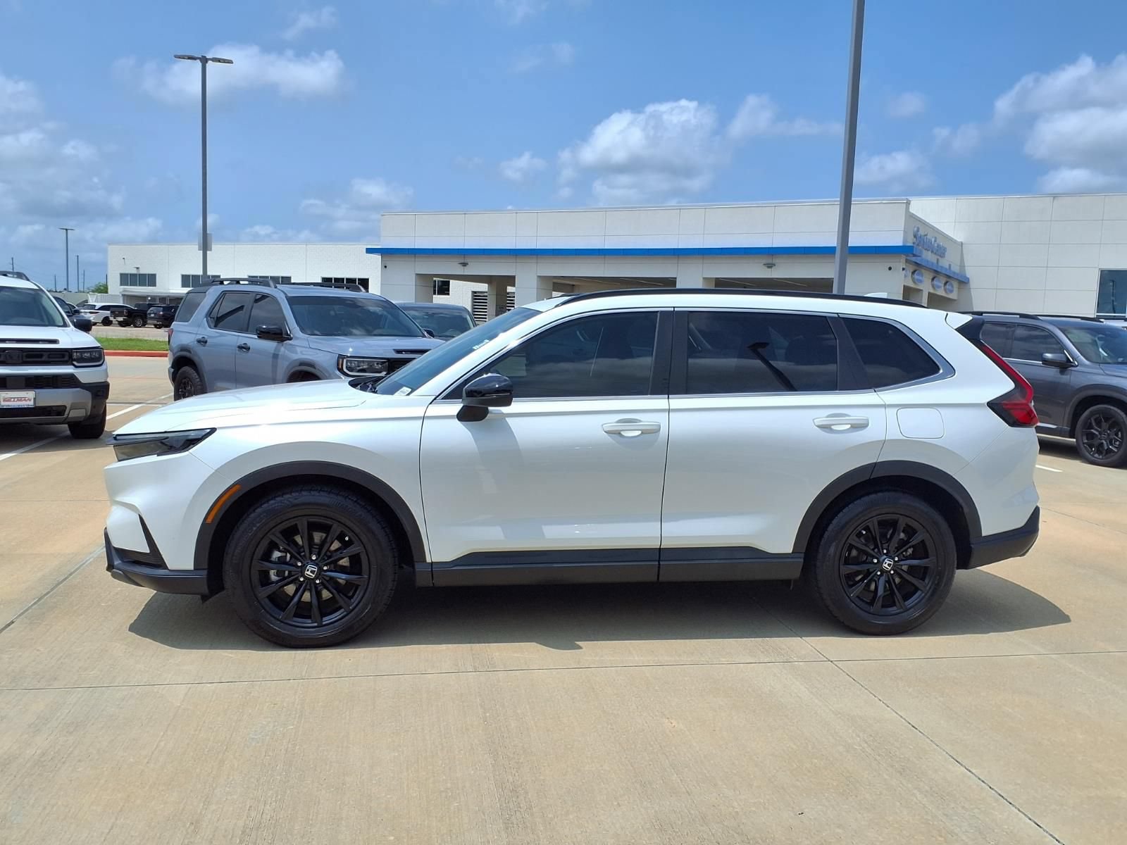 Used 2024 Honda CR-V Sport image 3
