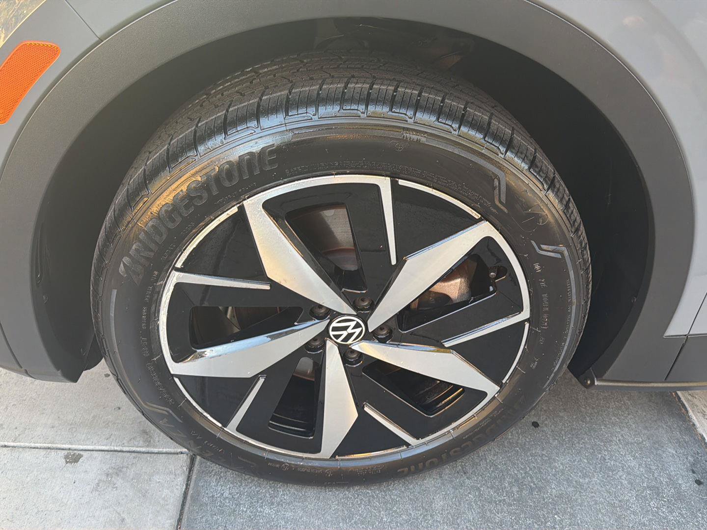 Used 2023 Volkswagen ID.4 Pro S AWD/4WD image 9