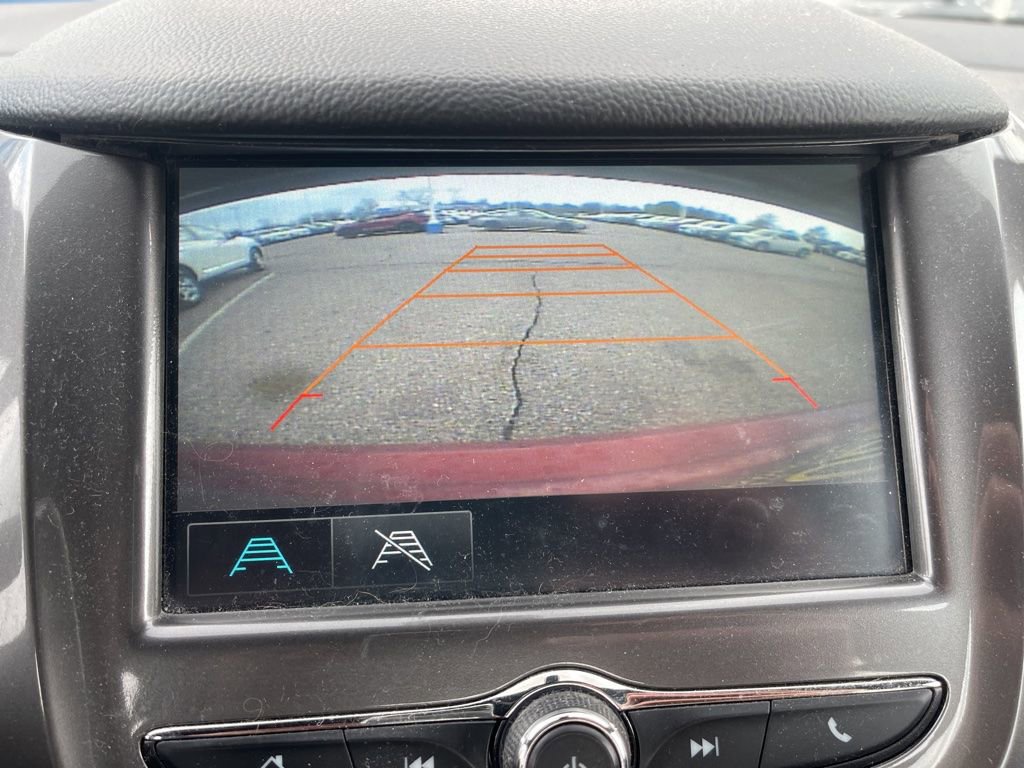 Used 2017 Chevrolet Cruze LT w/ Convenience Package FWD image 22