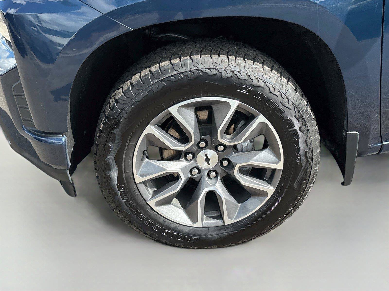 Used 2021 Chevrolet Silverado 1500 RST w/ LPO, Dark Essentials Package RWD image 30
