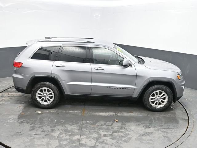 Used 2019 Jeep Grand Cherokee Laredo AWD/4WD image 33