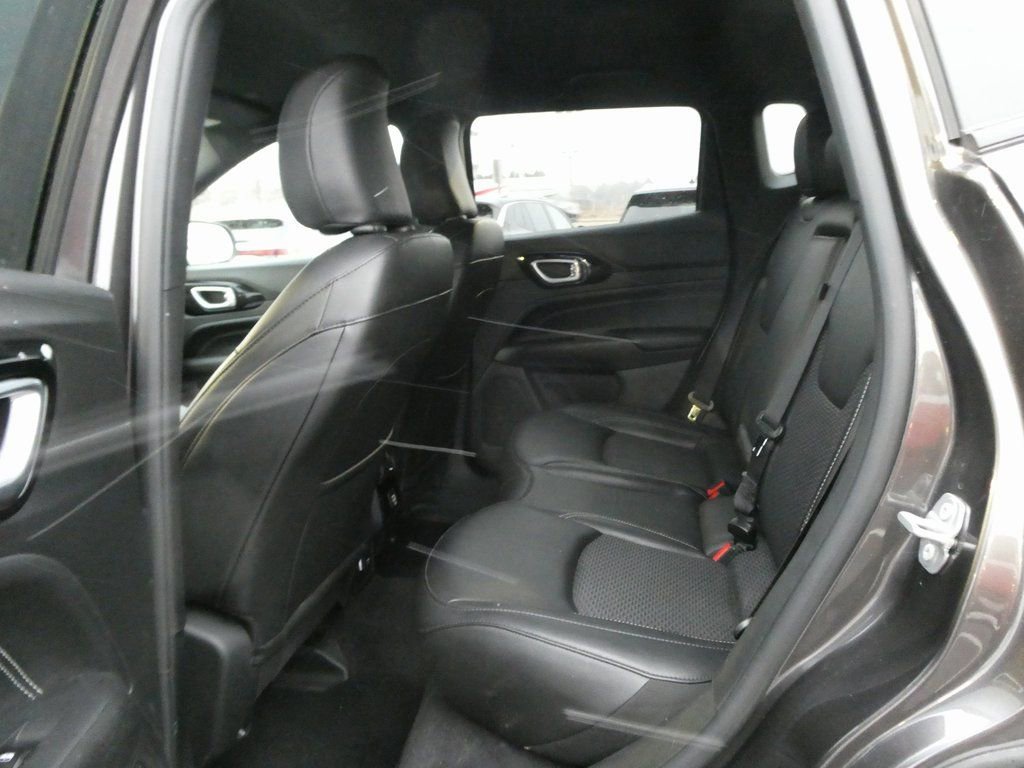 Used 2023 Jeep Compass Altitude AWD/4WD image 35