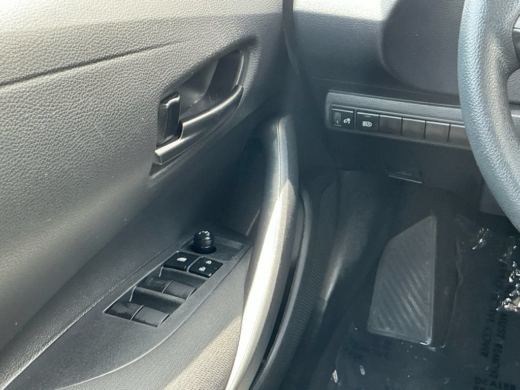 Used 2023 Toyota Corolla LE FWD image 19