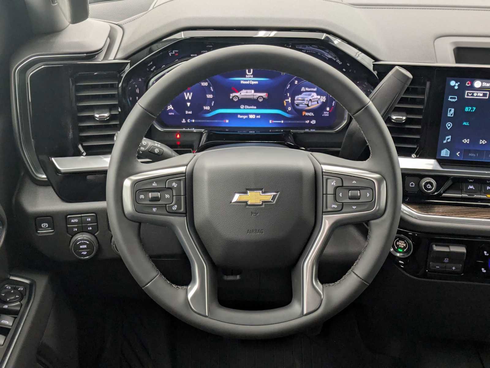 New 2026 Chevrolet Silverado 1500 LT w/ Z71 Off-Road Package image 24