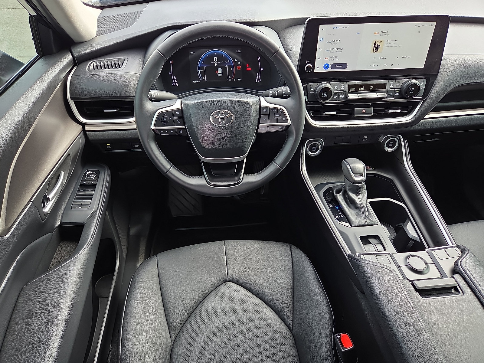 Used 2024 Toyota Grand Highlander FWD image 13