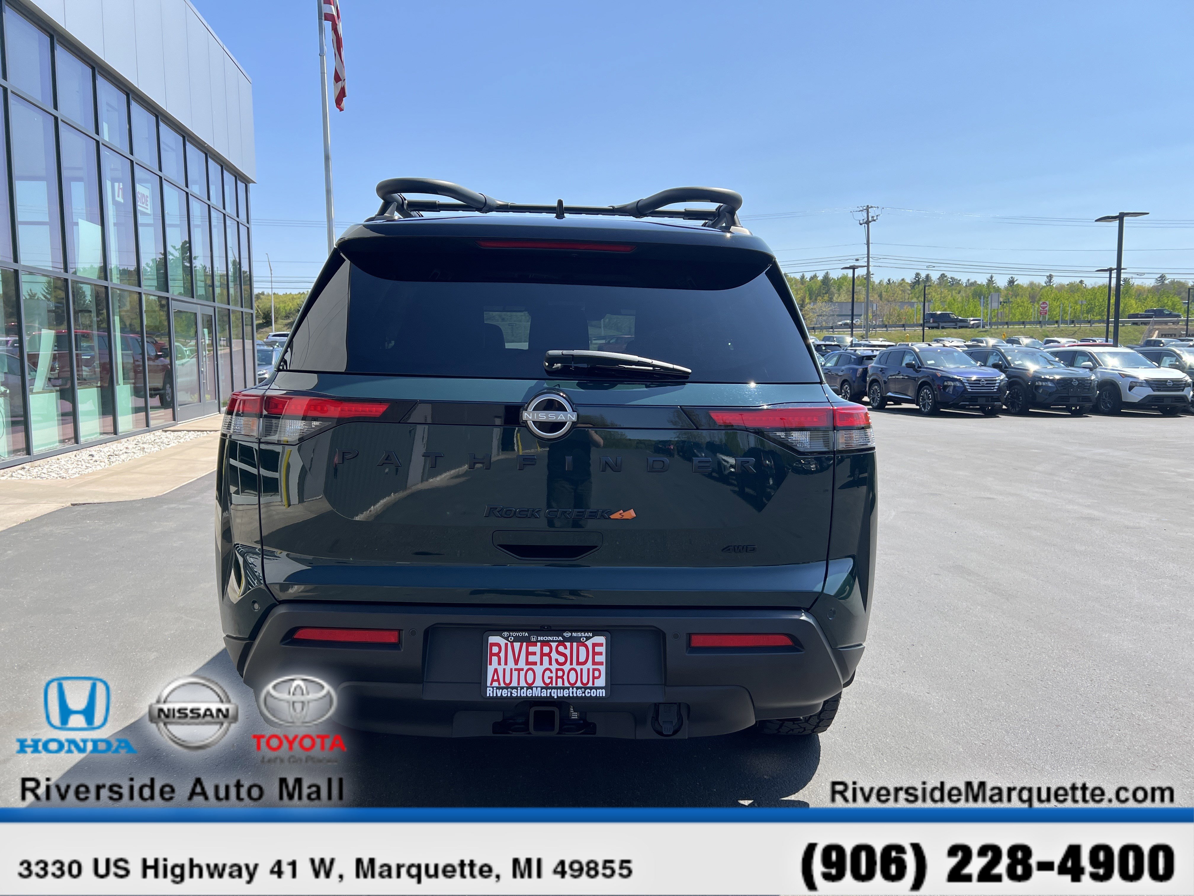 Used 2023 Nissan Pathfinder Rock Creek AWD/4WD image 7
