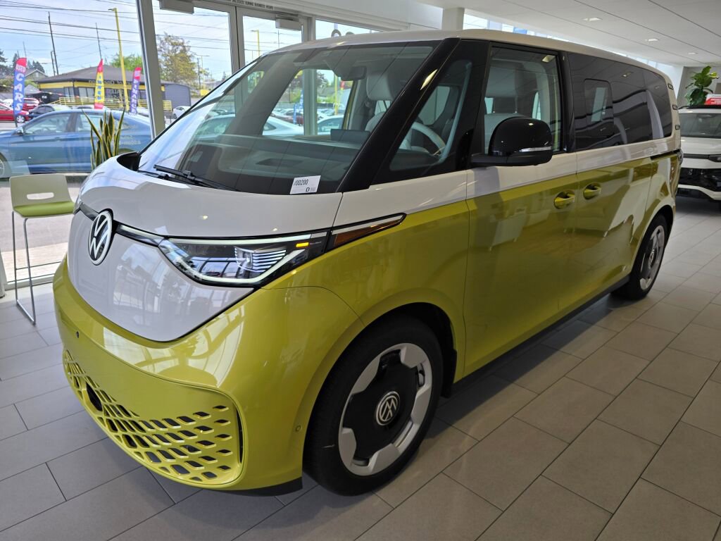 New 2025 Volkswagen ID. Buzz Pro S Plus AWD/4WD image 6