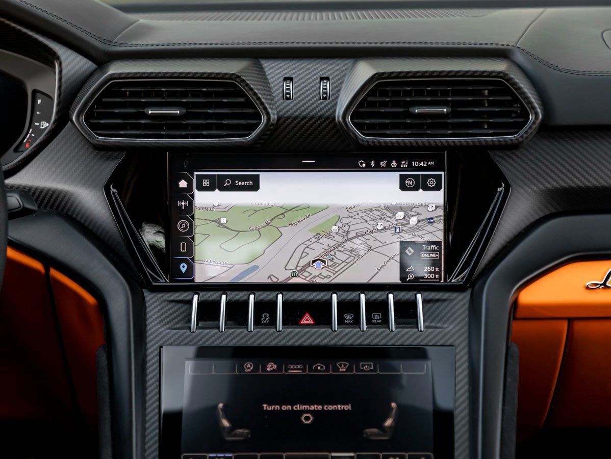 Used 2024 Lamborghini Urus S image 18