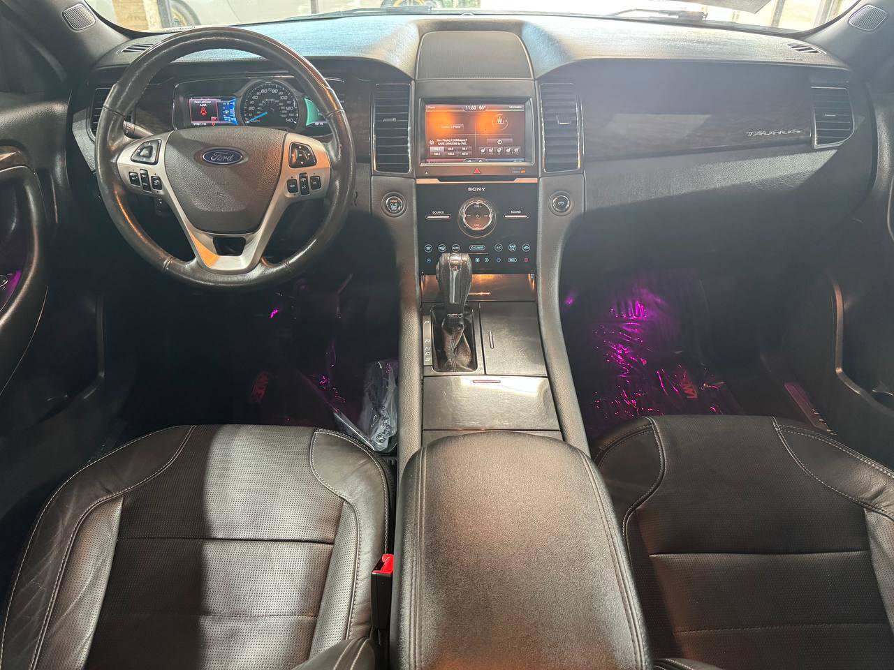 Used 2015 Ford Taurus Limited w/ Equipment Group 301A AWD/4WD image 29