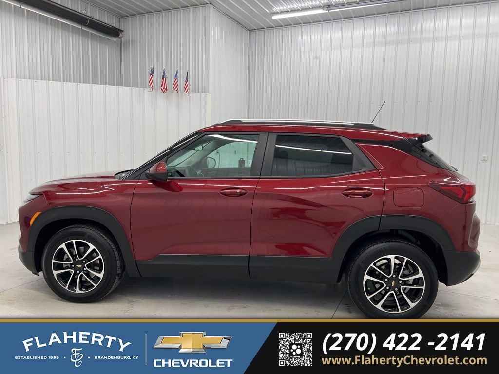 Used 2025 Chevrolet TrailBlazer LT image 5