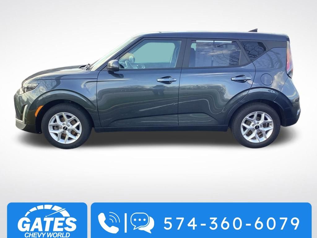 Used 2025 Kia Soul LX w/ LX Technology Package FWD image 6