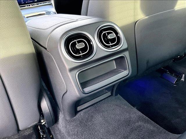 Used 2025 Mercedes-Benz C 300 C 300 image 25