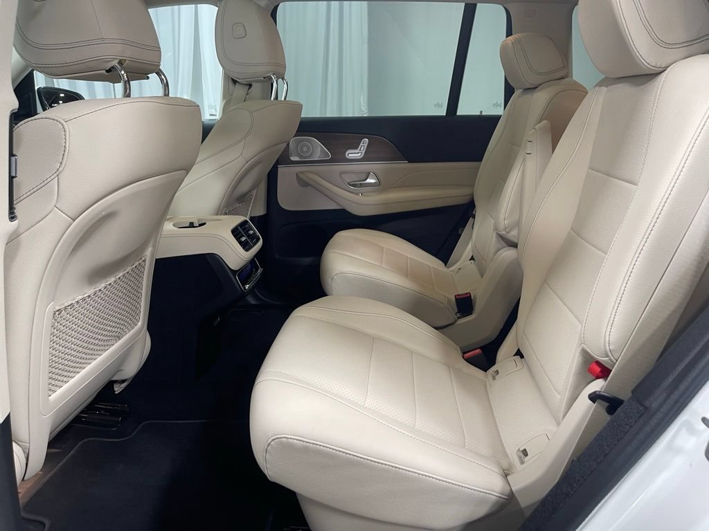 Used 2024 Mercedes-Benz GLS 450 4MATIC image 25