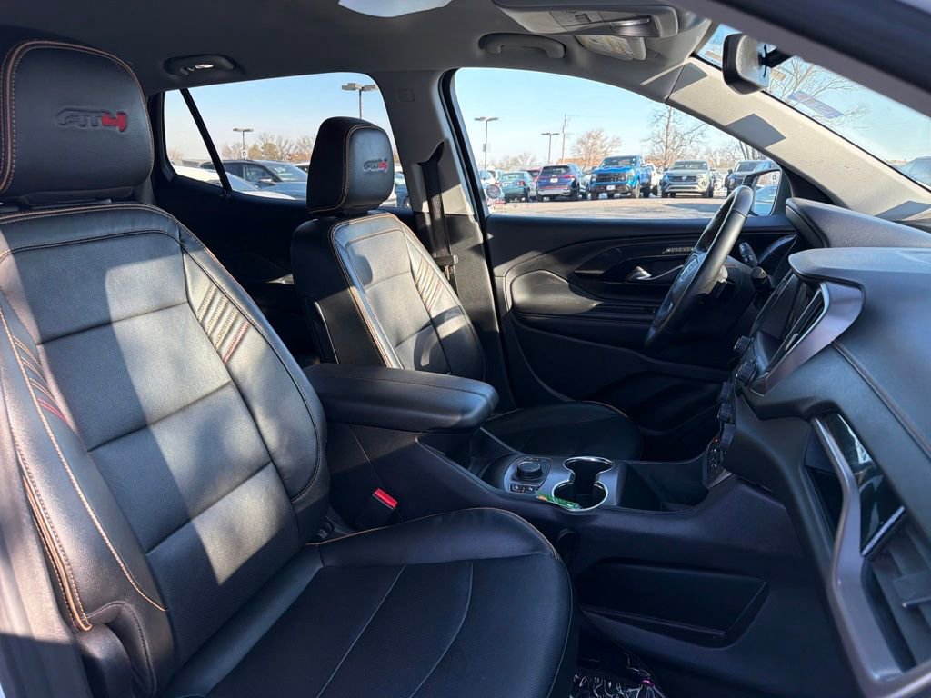 Used 2023 GMC Terrain AT4 image 34
